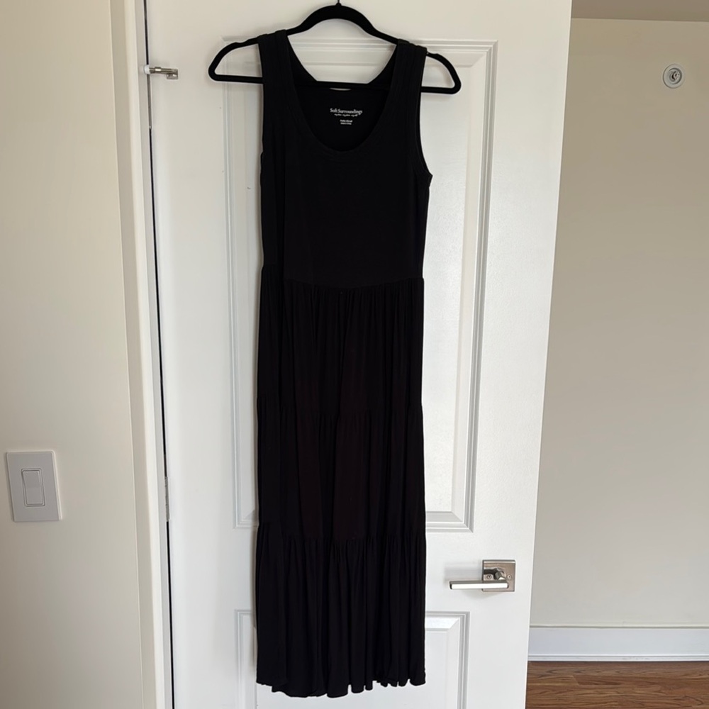 Tiered Knit Black Maxi Dress